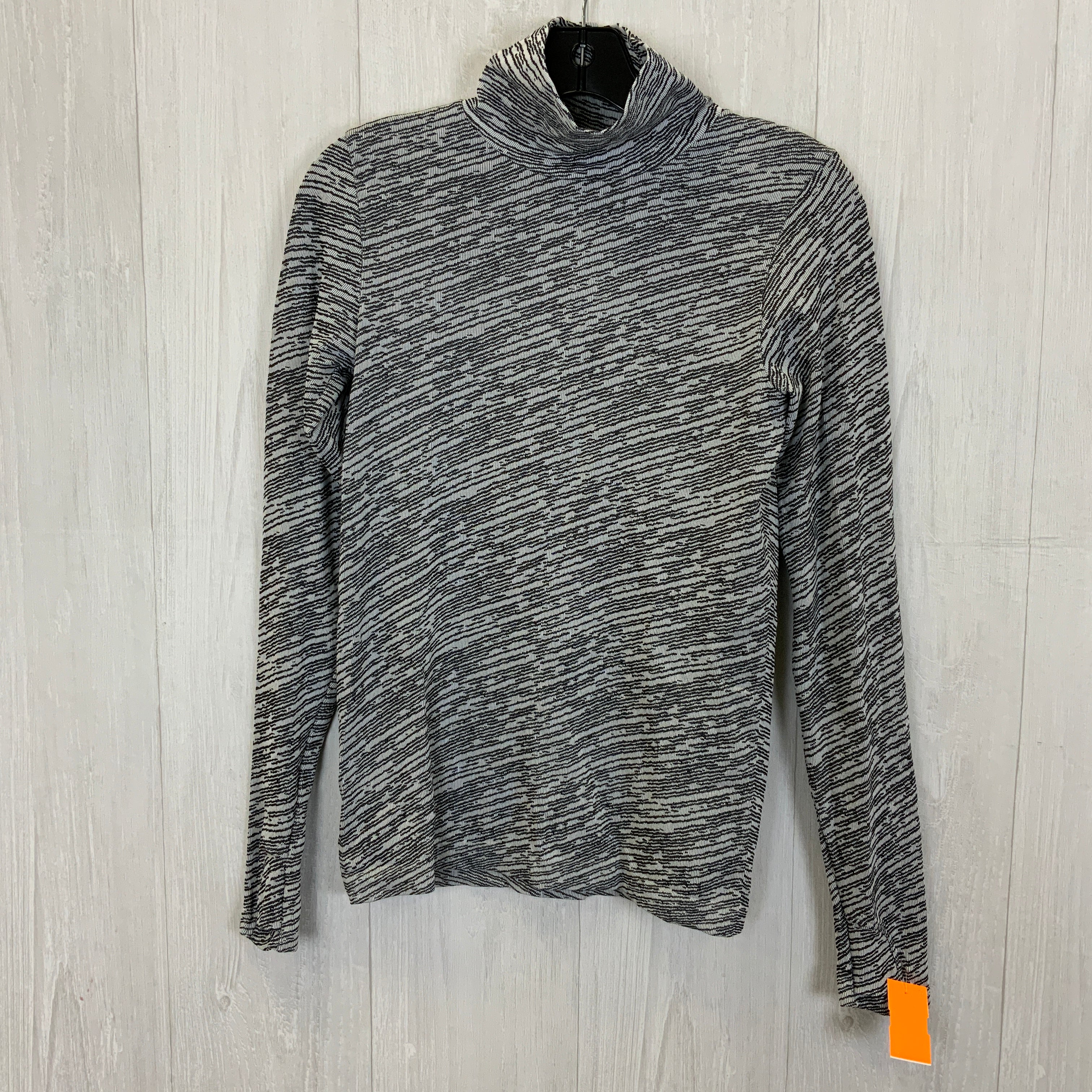 Athletic Top Long Sleeve Collar By Athleta  Size: S