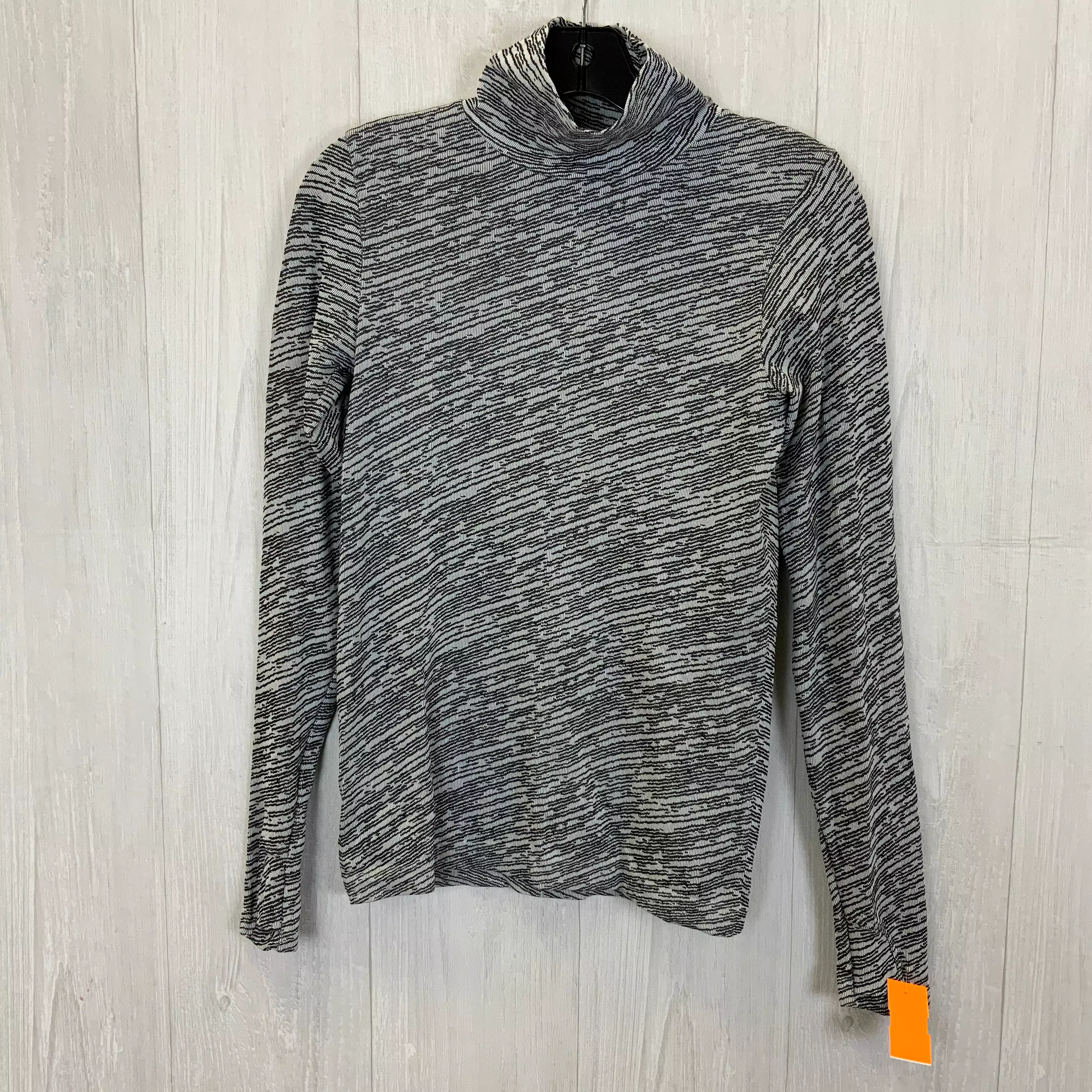 Athletic Top Long Sleeve Collar By Athleta  Size: S