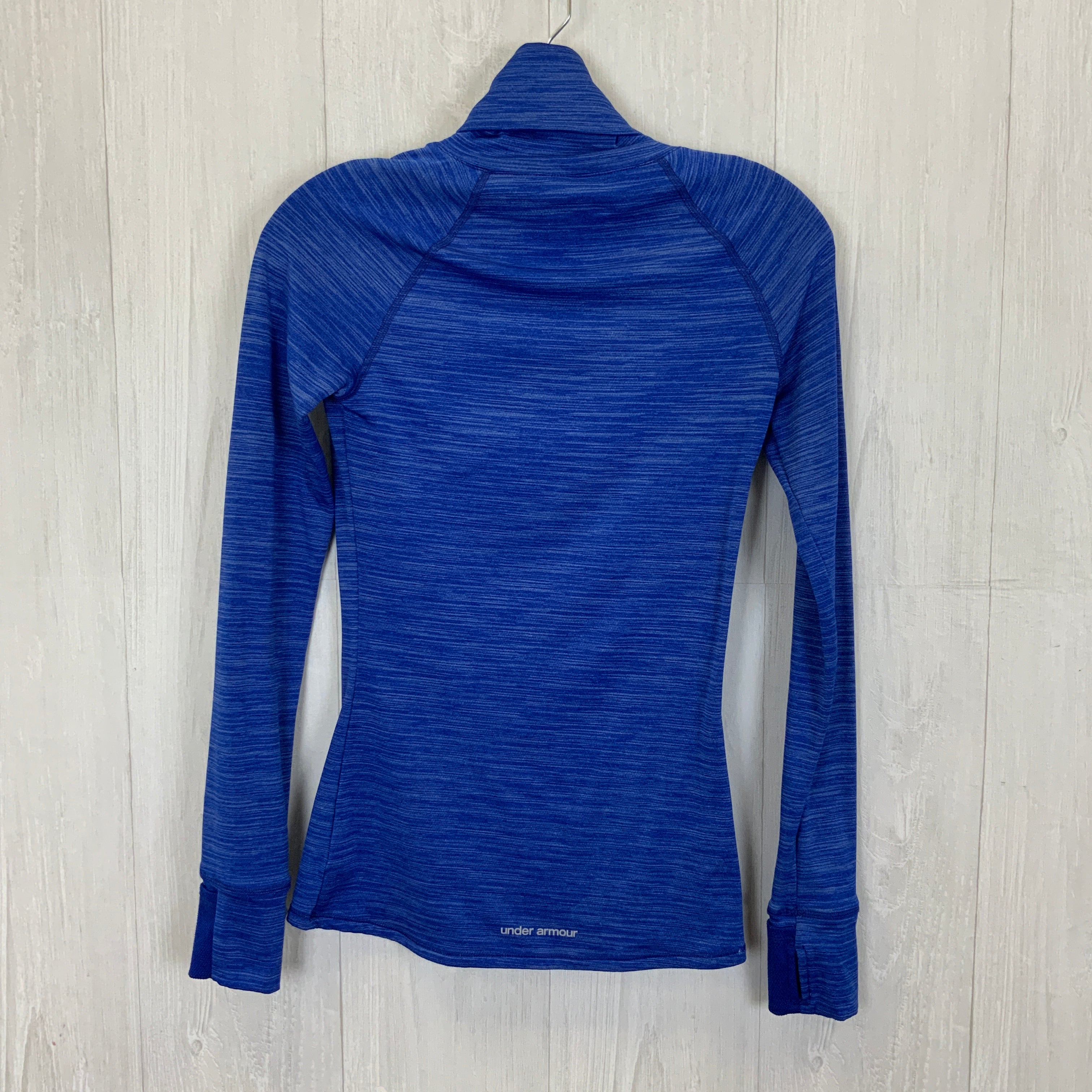 Athletic Top Long Sleeve Collar By Under Armour  Size: S