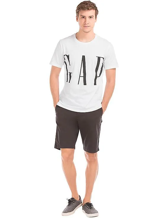 GAP Men White Crop Logo Crew Neck Tee