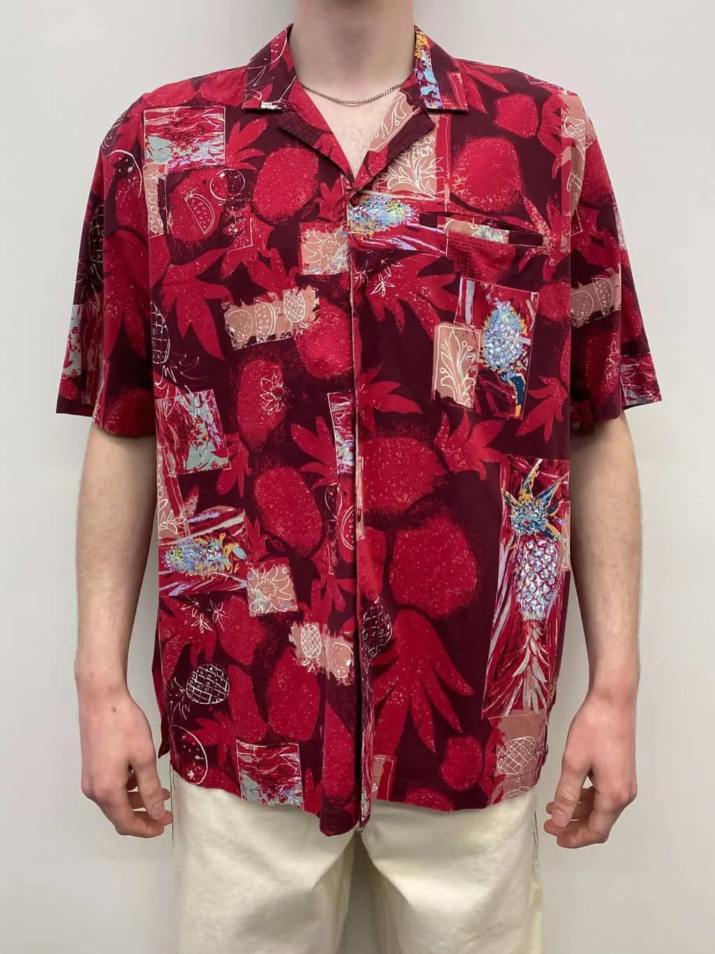 Mens vintage abstract Hawaiian shirt in red with fruit and floral design Summer tropical pineapple watermelon pattern – Me