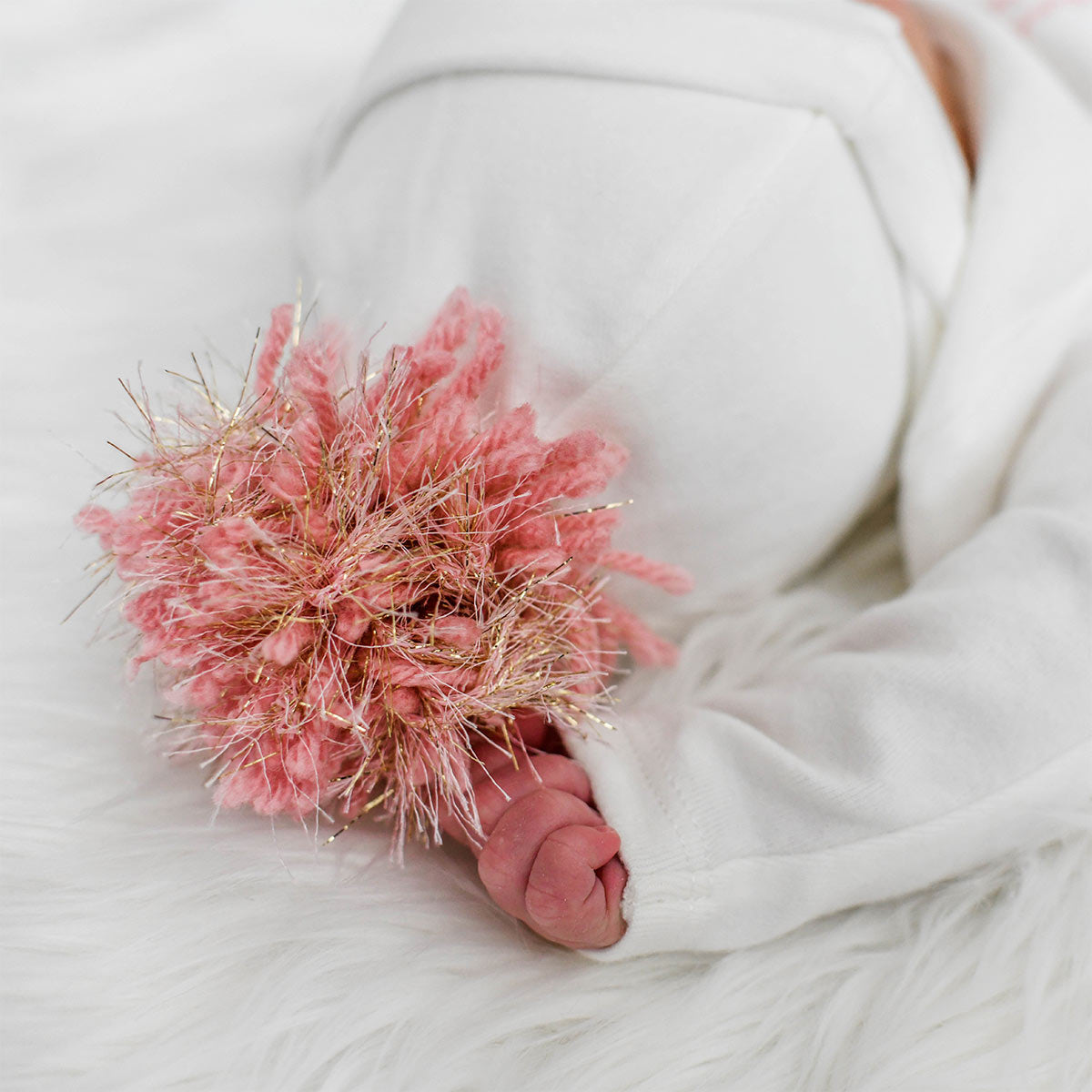 oh baby! Blush Pink/Gold Pom Hat - Cream