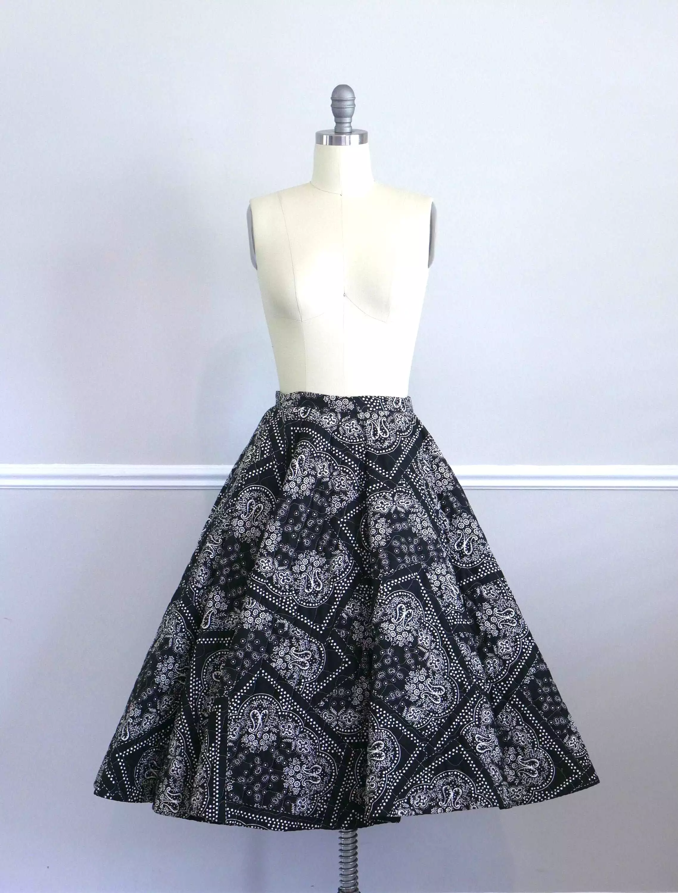 ON SALE Vintage 1950s Hanky Print Quilted Circle Skirt / 50s navy blue fit and flare skirt  size s