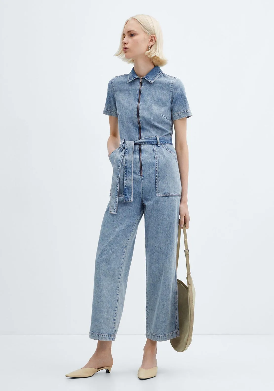 Short-sleeved denim jumpsuit