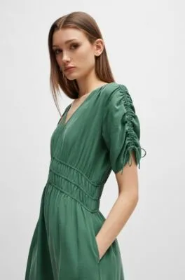 Slim-fit midi dress with gathered sleeves